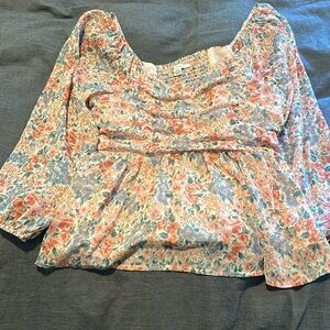 Floral american eagle blouse